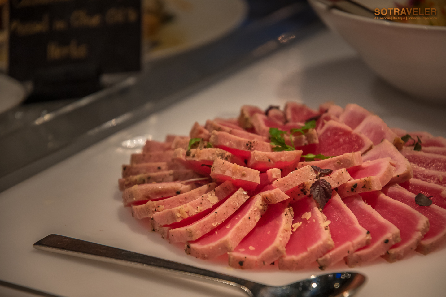 Sunday Brunch ห้องอาหาร The District Grill Room & Bar บรันช์ดีย่านทองหล่อ