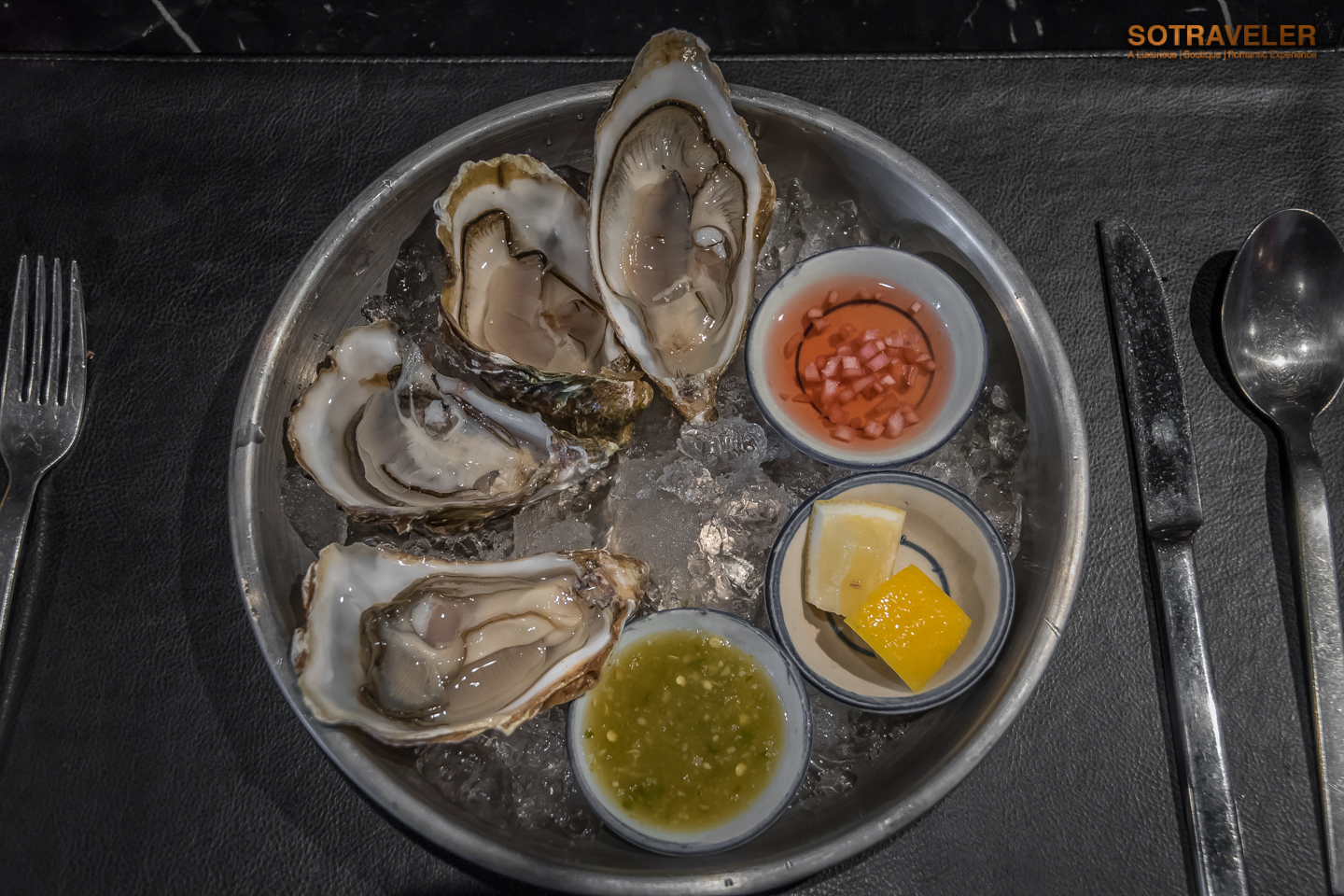 Sunday Brunch ห้องอาหาร The District Grill Room & Bar บรันช์ดีย่านทองหล่อ