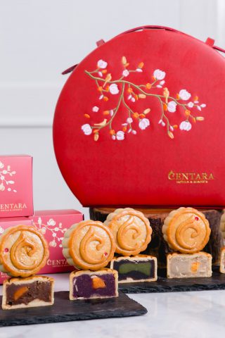 Mooncake Centara Grand & Bangkok Convention Centre at CentralWorld 2021