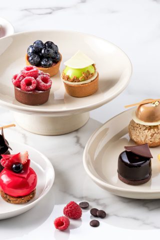 LES PETITS GATEAUX GRAND HYATT ERAWAN