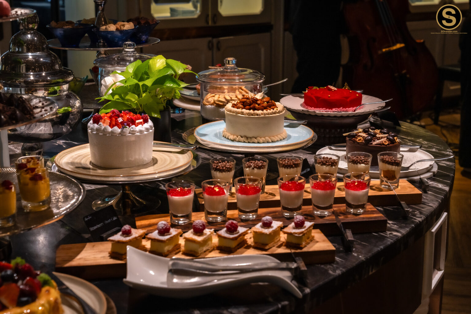 Sunday Brunch 'Belle Époque' at The Athenee Hotel, a Luxury Collection ...