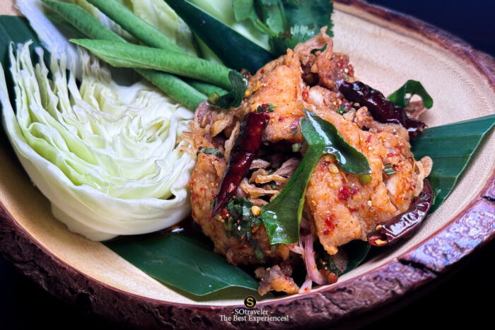 ลาบปลากะพงทอดกรอบ