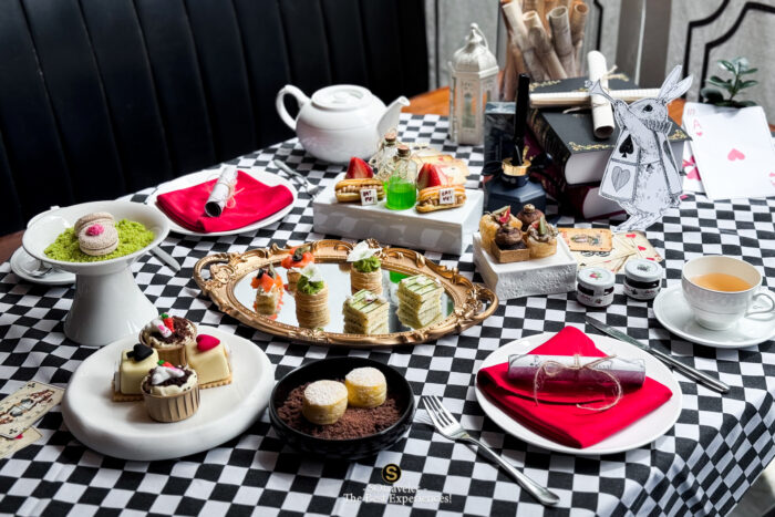 Alice in Wonderland Afternoon Tea Set