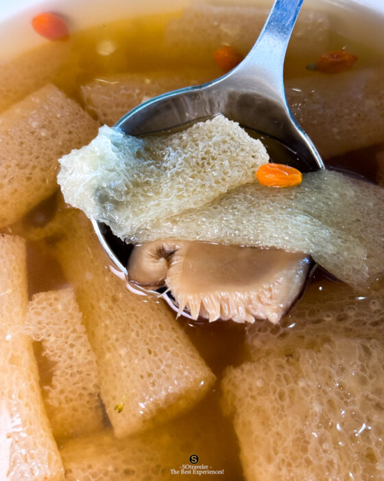ซุปเยื่อไผ่ตุ๋นเห็ดหอม