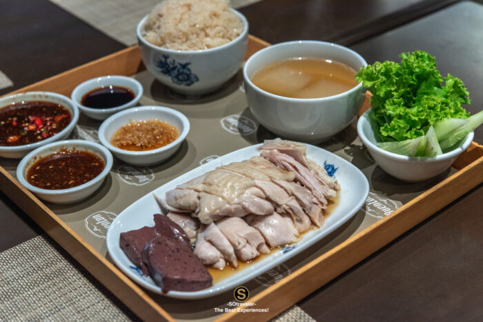 Ruenton Montien Surawong Thai Chinese Food