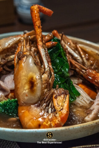 Ruenton Montien Surawong Thai Chinese Food