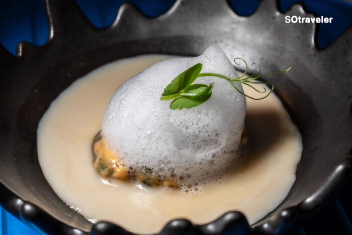 Mussel and Custard – คัสตาร์ดเนียนนุ่มพร้อมโฟมซุปหอยแมลงภู่และ Butternut Squash Velouté รสกลมกล่อมที่ GALA Bangkok