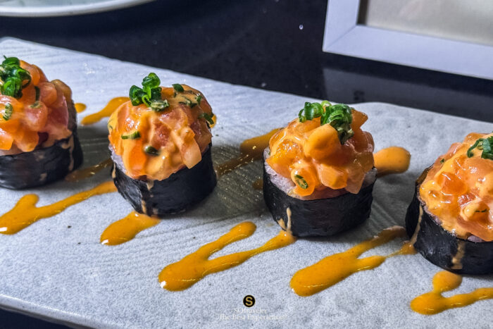 Spicy Salmon Roll