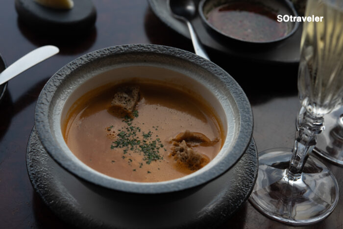 surf-turf-extravaganza-weekend-bull-and-bear-waldorf-astoria-bangkok