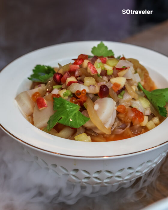 ยำสลัดทะเลพร้อมผลไม้สด