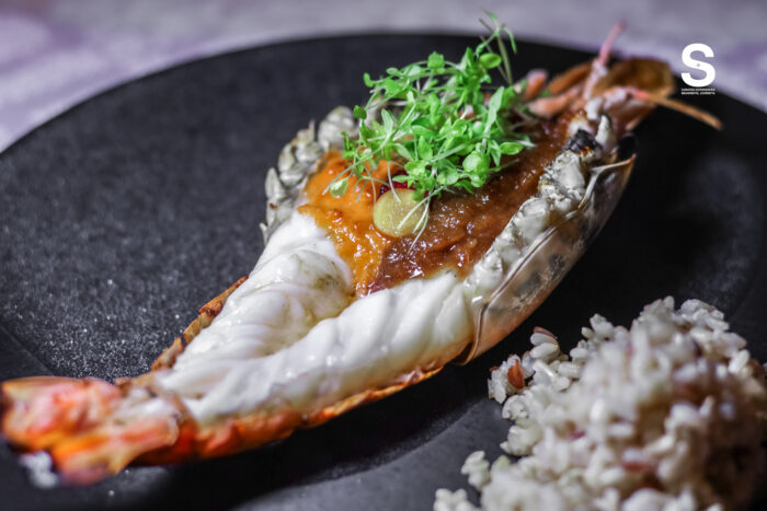 กุ้งแม่น้ำย่างซอสน้ำพริกมะขามและหลนมันกุ้ง