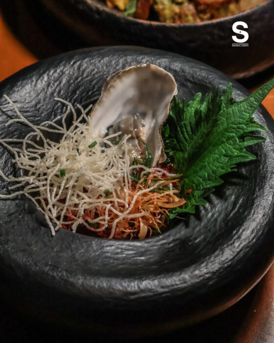 Spicy Oyster Salad with Beetroot Juice