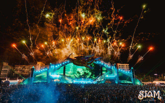 บรรยากาศงาน SIAM Songkran Music Festival 2026 เวทีคอนเซ็ปต์ MELORA และเหล่าดีเจระดับโลก