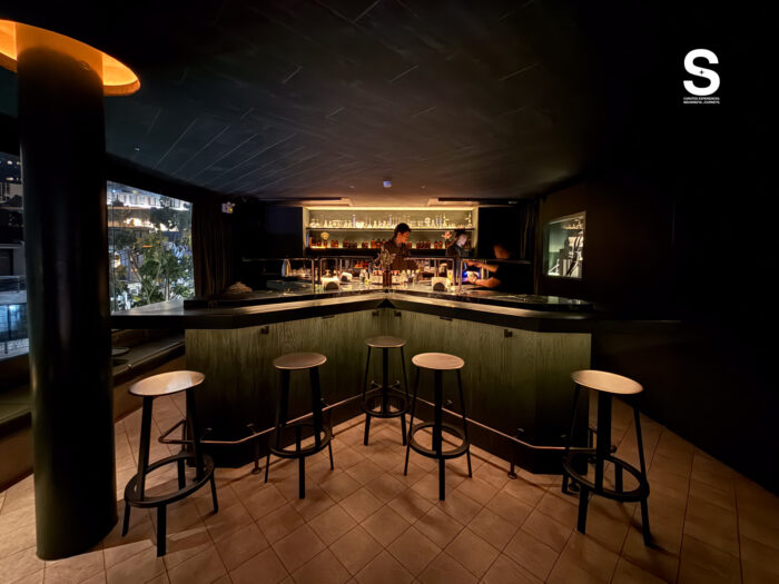 บรรยากาศภายในร้าน Xim Bangkok บาร์ค็อกเทลหรูในสุขุมวิท 49