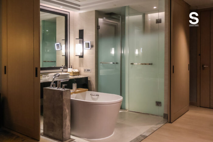 Premium Club Lounge Access Ocean View