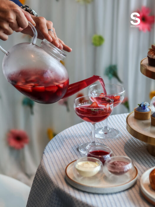 Refreshing Berry Tea