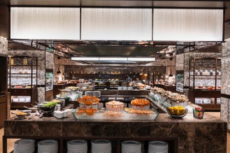 บุฟเฟต์-JW-Cafe-แฮนด์โรลซูชิ-ฟัวกราส์