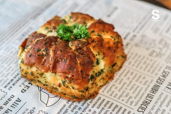 Cream Cheese Garlic Bun