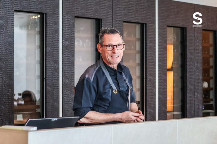 เชฟเอ็มมานูเอล สตรูแบนต์ (Chef Emmanuel Stroobant)