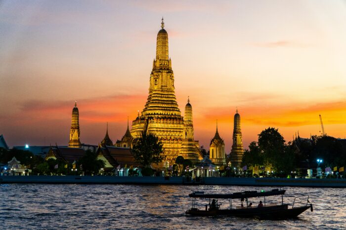 A Day in Charoenkrung