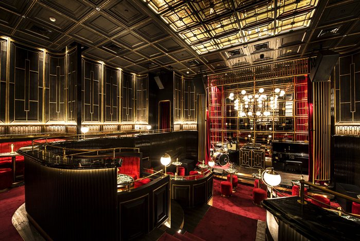 Crimson Room แจ๊สบาร์