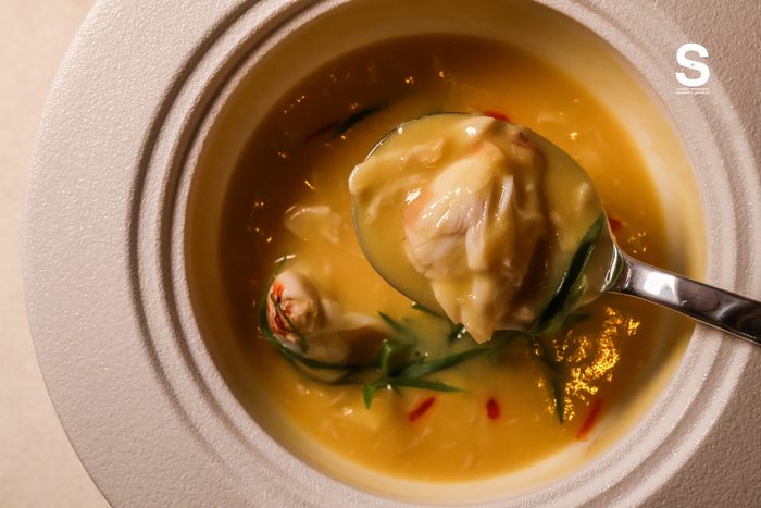 Sweetcorn, Lump Crab Meat & Egg White Velouté